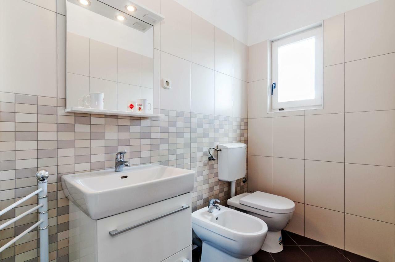 Apartmani Labud Sukošan Exterior foto