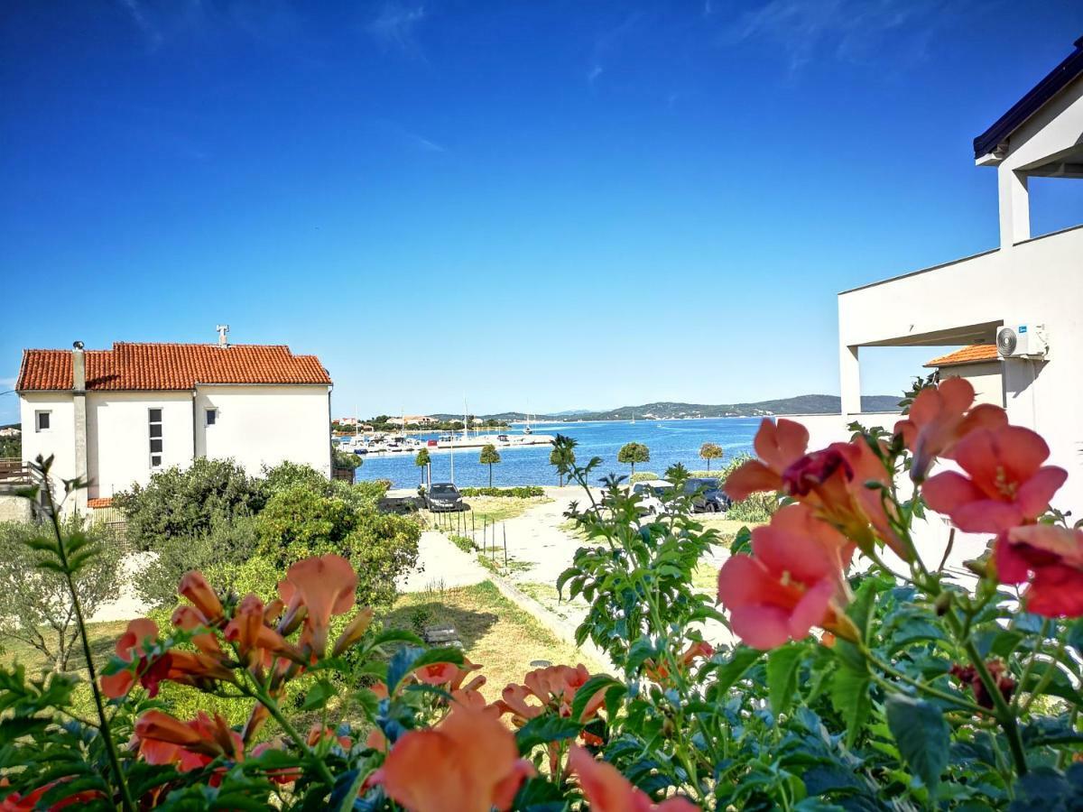 Apartmani Labud Sukošan Exterior foto