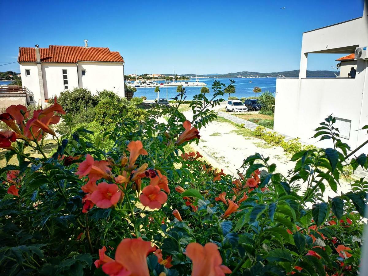 Apartmani Labud Sukošan Exterior foto
